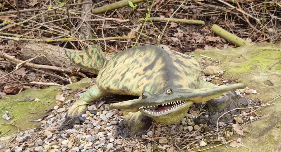 Ein salamanderähnlicher Saurier